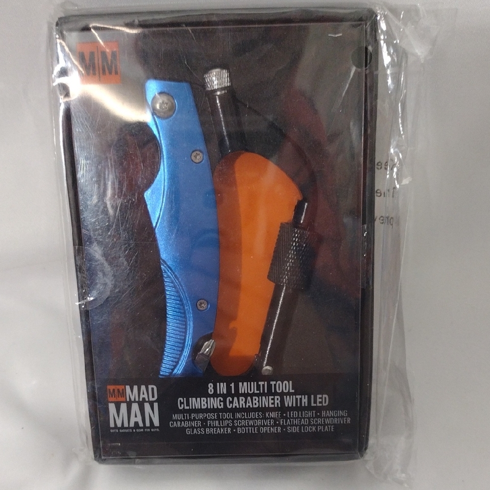 NIB Mad Man 8-in-1 Multi Tool Carabiner Climbing Carabineer With LED